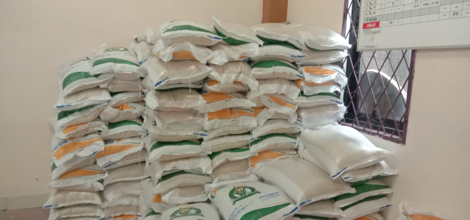 Ribuan Bansos PBP Dibagikan di Solear, Desa Pasanggrahan Kebagian 884 KPM 1 IMG 20240229 WA0028