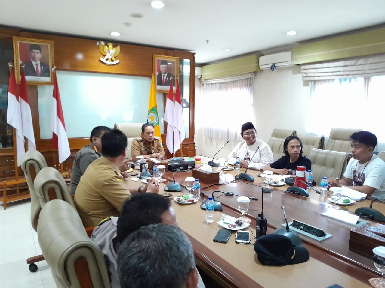 Gelar Aksi Simpatik, Aktivis Desak Pemkot Segera Realisasikan PSEL 2 IMG 20240422 WA0028