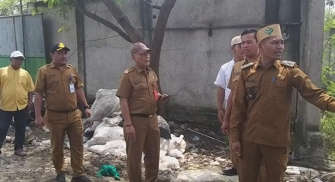 DLHK Kabupaten Tangerang Dampingi Gakkum KLHK Sidak Tempat Pembuangan Sampah Liar 1 IMG 20240423 WA0020