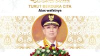 Almarhum Ismet Iskandar