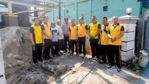 Jumat Barokah, Kapolsek Sepatan Berikan Bantuan Semen untuk Pembangunan Masjid Jami Al-Wusto 1 IMG 20250801 WA0023