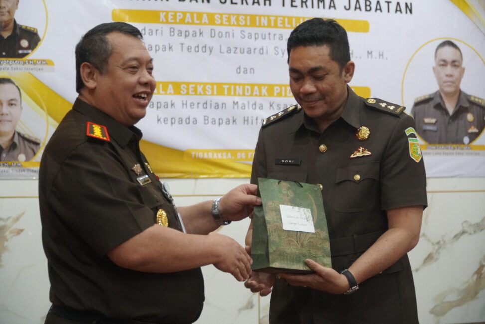 Kajari Kabupaten Tangerang Lantik Dua Pejabat Baru, Perkuat Kinerja dan Sinergi 1 IMG 20260206 WA0295