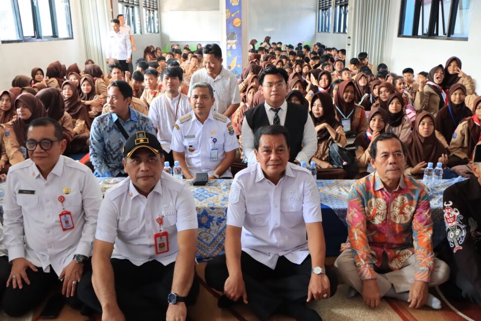 Bupati Maesyal Motivasi Pelajar SMP dan SMK Satya Muda Gemilang di Masa MPLS 2 IMG 20260715 WA0104